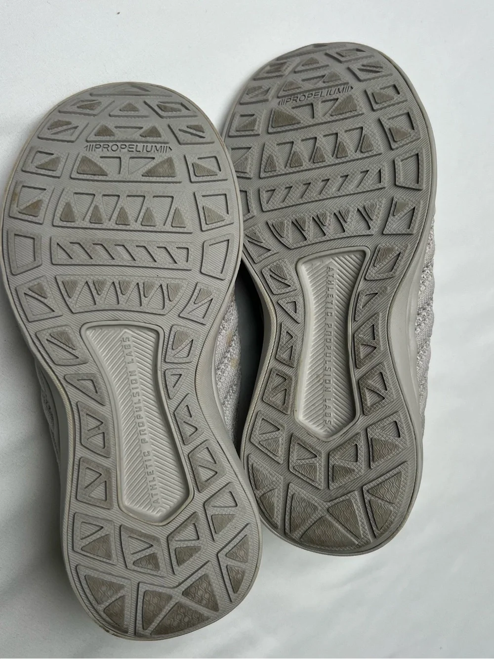 APL TechLoom Wave Grey Kids Sneakers Size 13